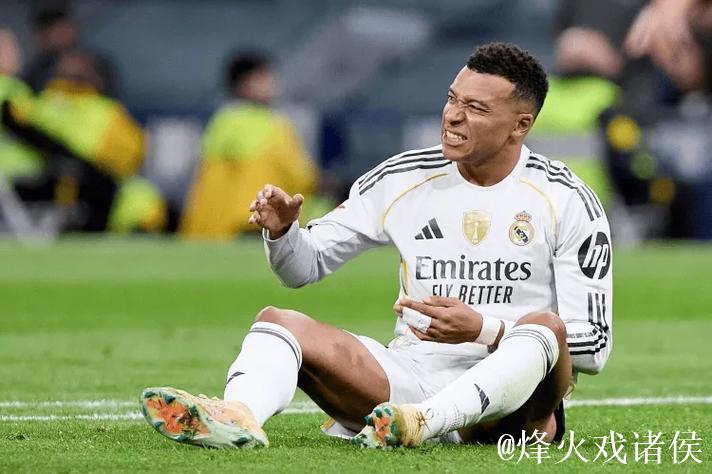 塞尔记者：姆巴佩将因腿部不适缺席欧冠对阵曼城