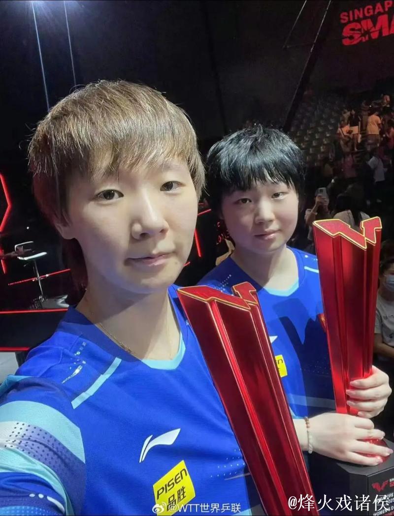 王曼昱越来越像护台之神张怡宁，邓亚萍犀利指出她比蒯曼强在哪里